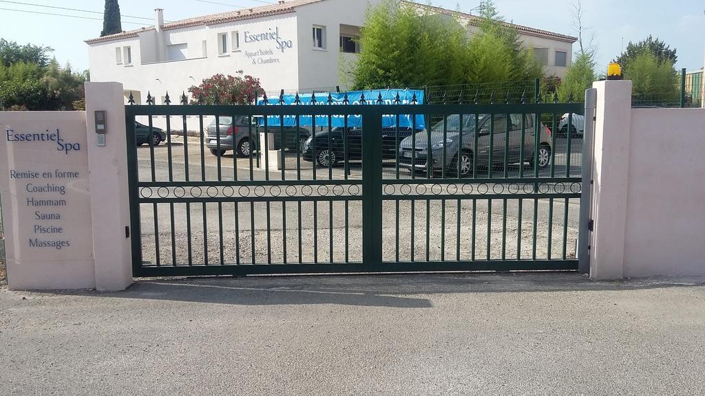 Appart'Hotel Et Chambres Essentiel Spa Αρλ Εξωτερικό φωτογραφία