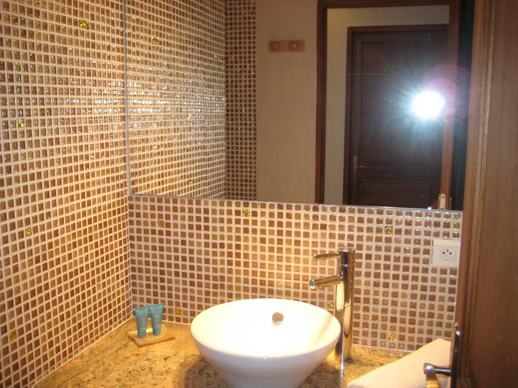 Appart'Hotel Et Chambres Essentiel Spa Αρλ Εξωτερικό φωτογραφία