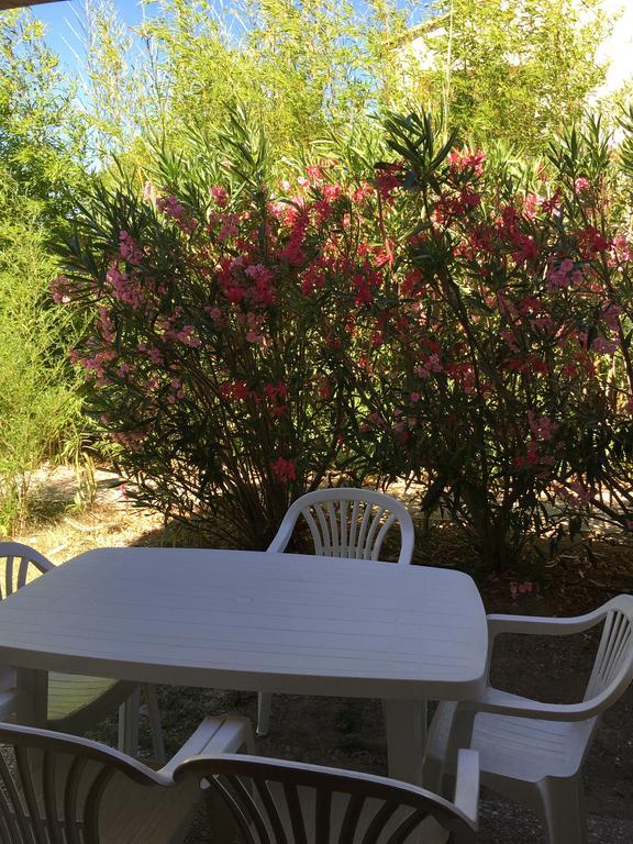 Appart'Hotel Et Chambres Essentiel Spa Αρλ Εξωτερικό φωτογραφία