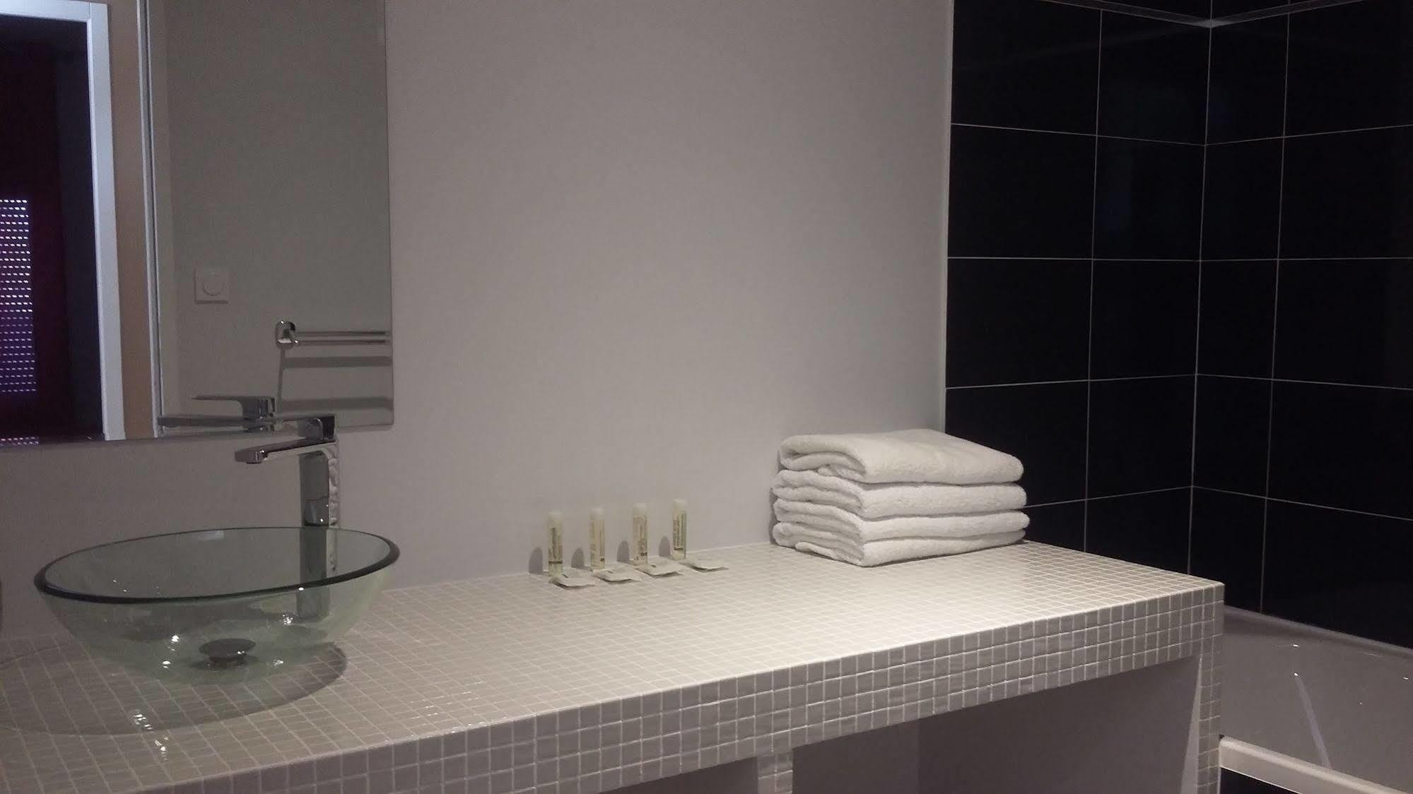 Appart'Hotel Et Chambres Essentiel Spa Αρλ Εξωτερικό φωτογραφία