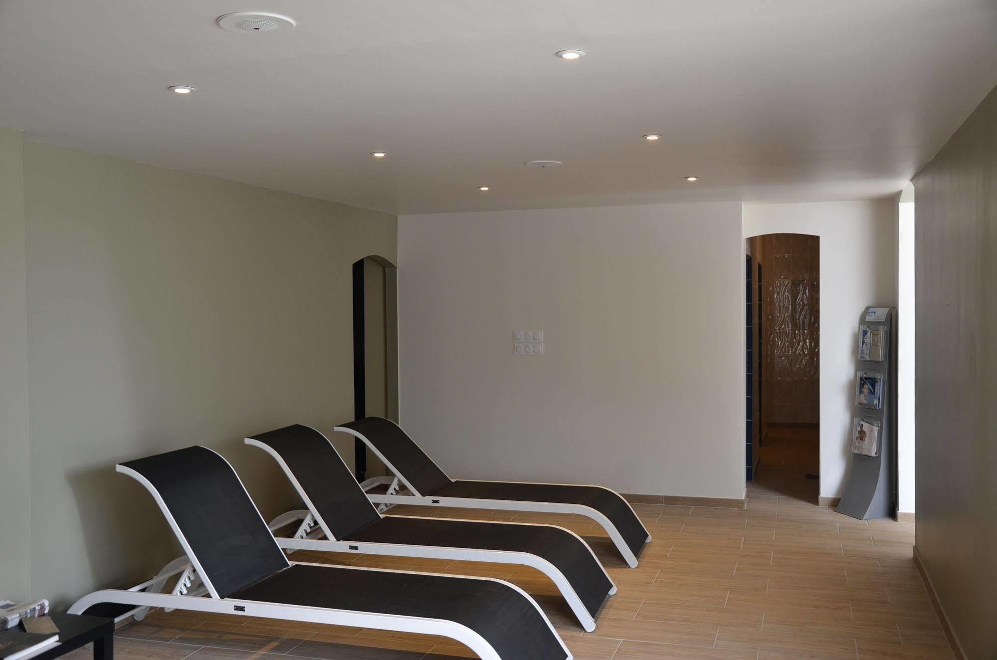 Appart'Hotel Et Chambres Essentiel Spa Αρλ Εξωτερικό φωτογραφία